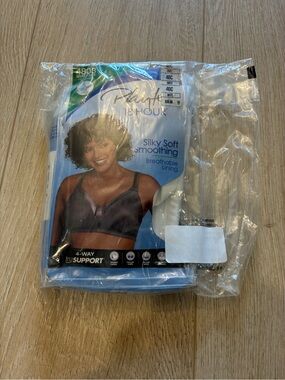 Playtex Silky Soft Smoothing Bra - Black